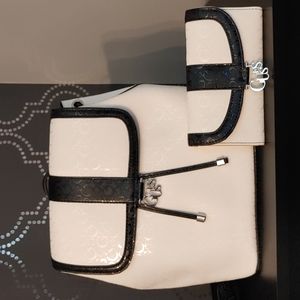 Very beautiful Guess Backpack.